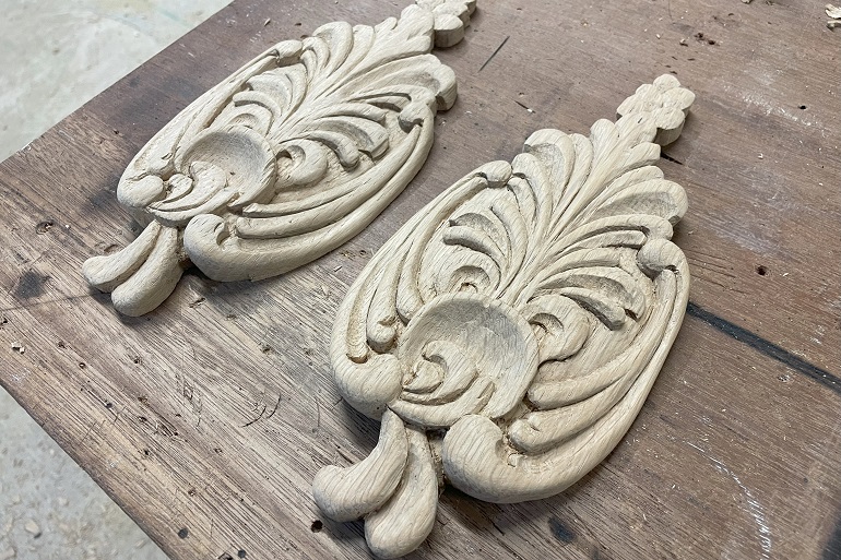 Snijwerk ornament binnenboom eikenhout